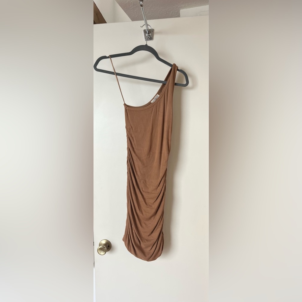 L space one shoulder dress S